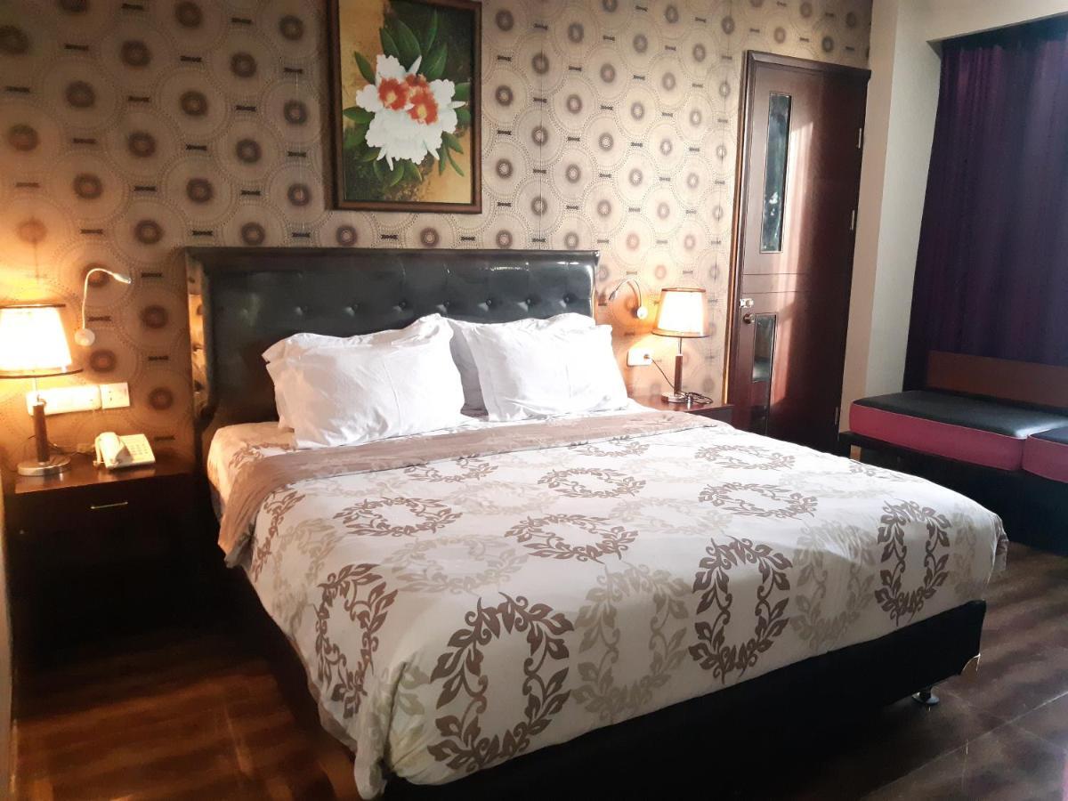 Pacific Hotel Ambon Ngoại thất bức ảnh